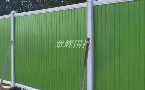 金屬圍擋的數量和長度與工程規模有關嗎? 金屬圍擋的數量和長度與工程規模有關嗎?